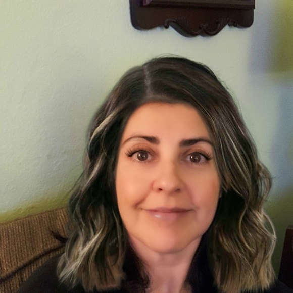 Meet your Posher, Alicia - Picture 1 of 1